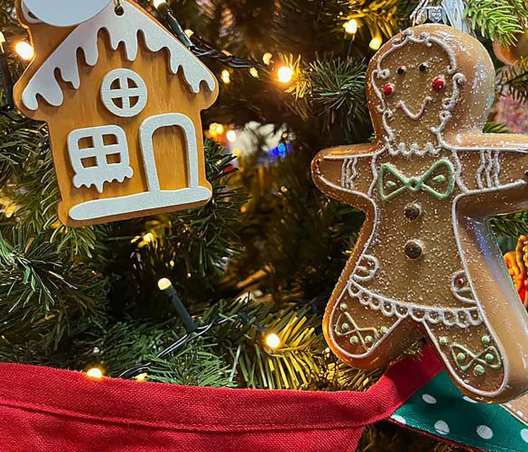 Huge Christmas Decorations Sale – Get Festive Deals on Holiday Décor